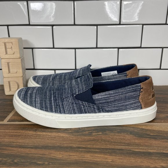 Toms Other - TOMS Luca Youth Boy's Size 3 Shoes Navy Chambray Slip On Casual Sneakers